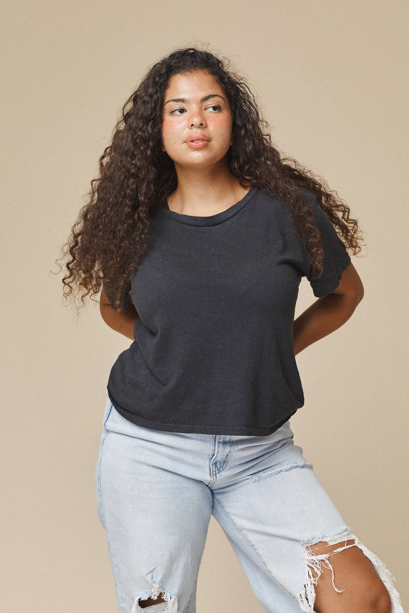 Cropped Lorel Tee - Image 4